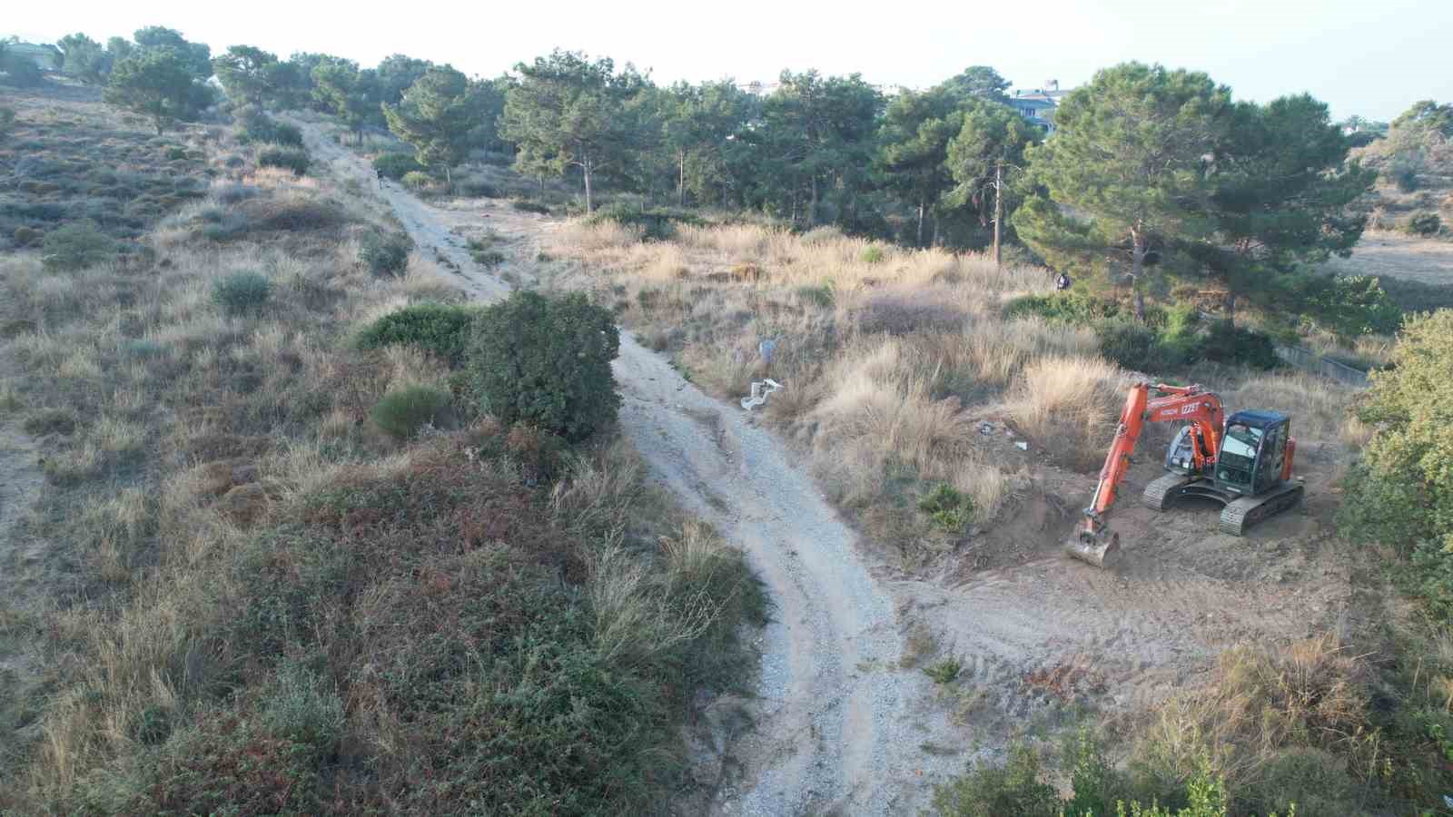 Güzelbahçe Çelebi Mahallesi’nde yürüyüş ve bisiklet yolu çalışmaları başladı
