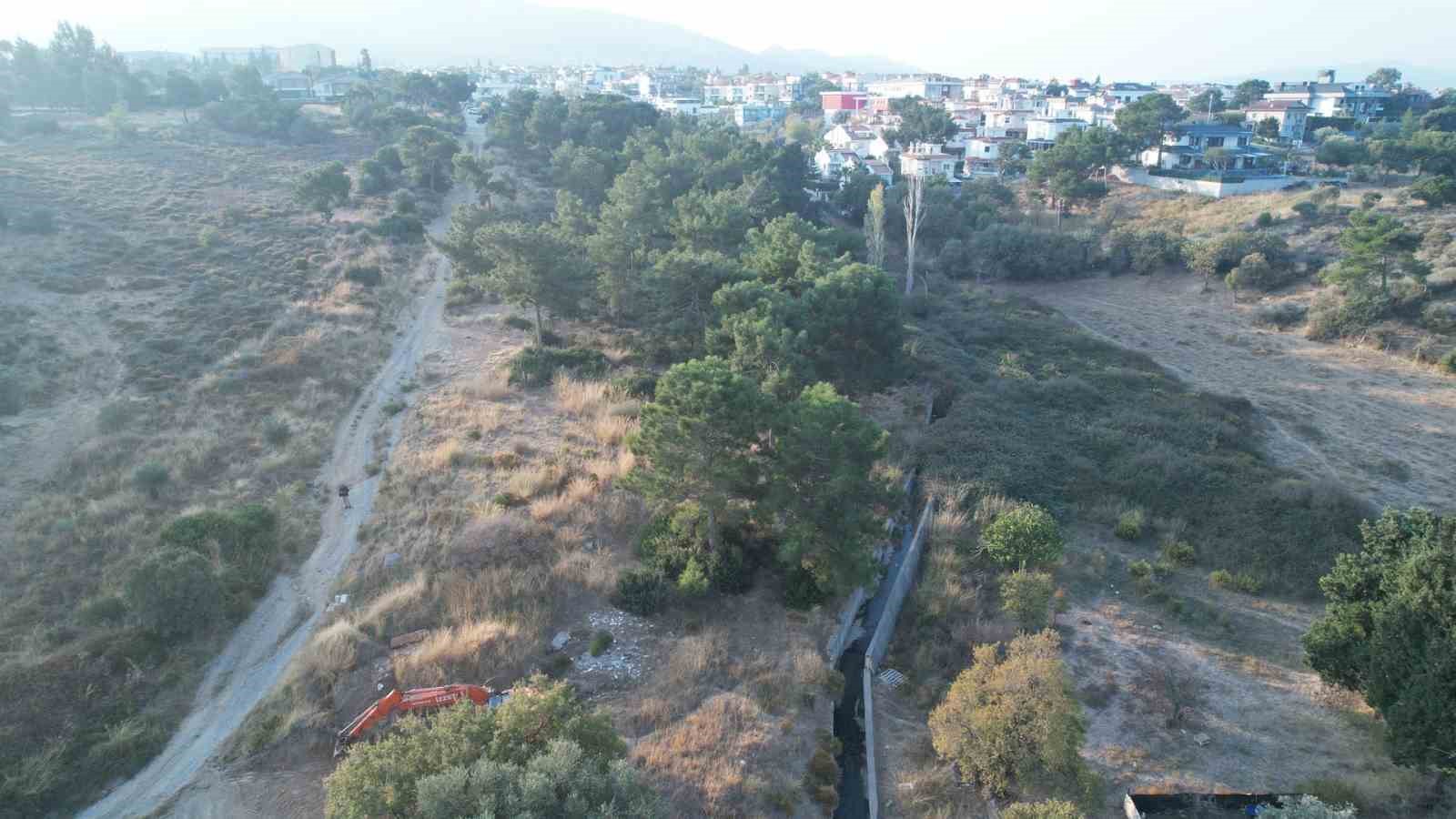 Güzelbahçe Çelebi Mahallesi’nde yürüyüş ve bisiklet yolu çalışmaları başladı
