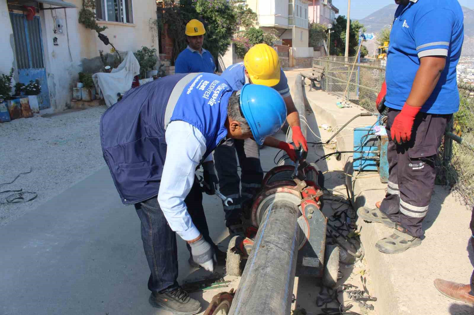 Finike Eski Mahallesi’nin kanalizasyon sorunu çözülüyor
