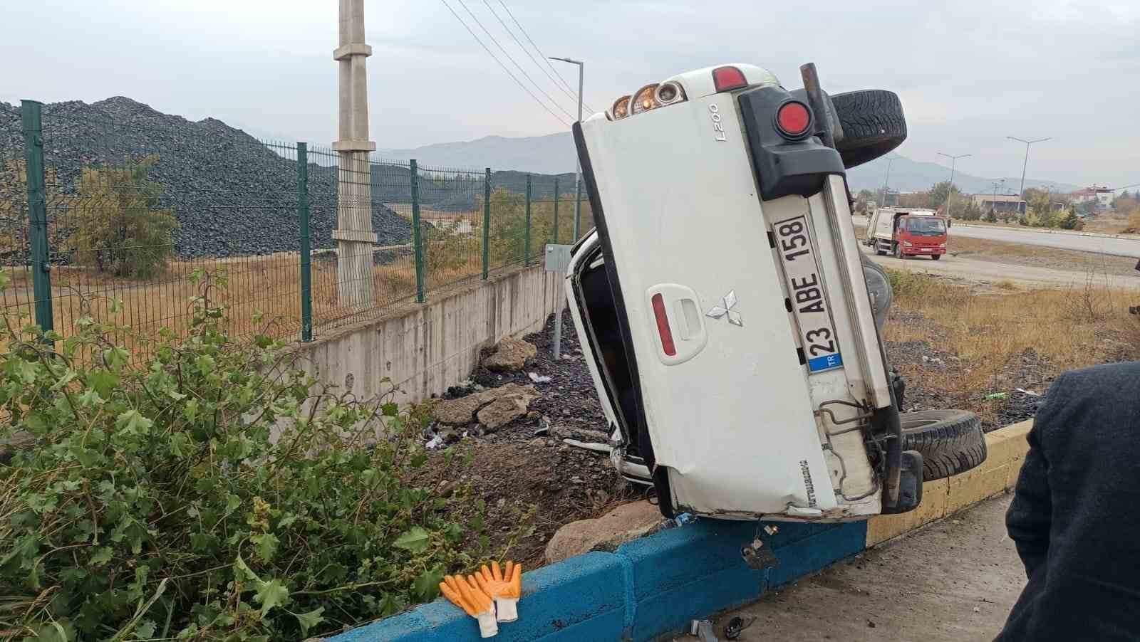 Elazığ’daki kazada yaralanan genç, hayatını kaybetti
