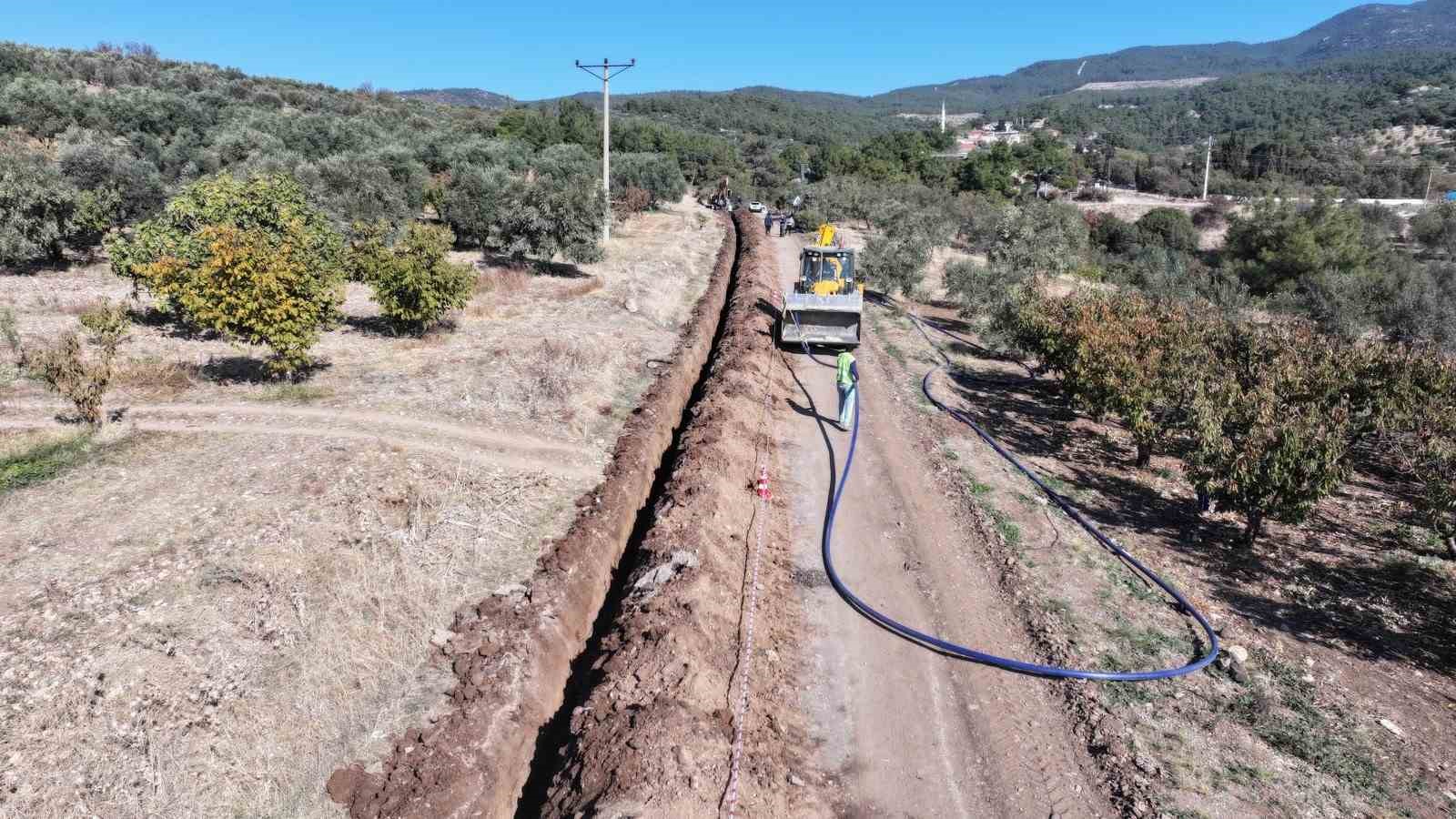 Bir mahallenin daha su sorunu çözülüyor
