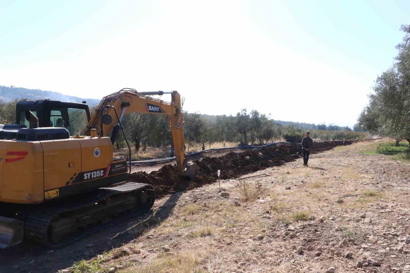 Bir mahallenin daha su sorunu çözülüyor
