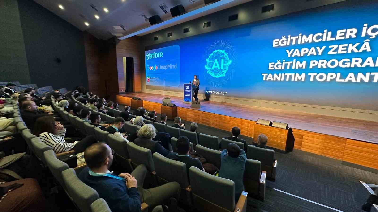 ‘Eğitimciler İçin Yapay Zeka Eğitim Programı’nın tanıtımı BTK’da gerçekleştirildi
