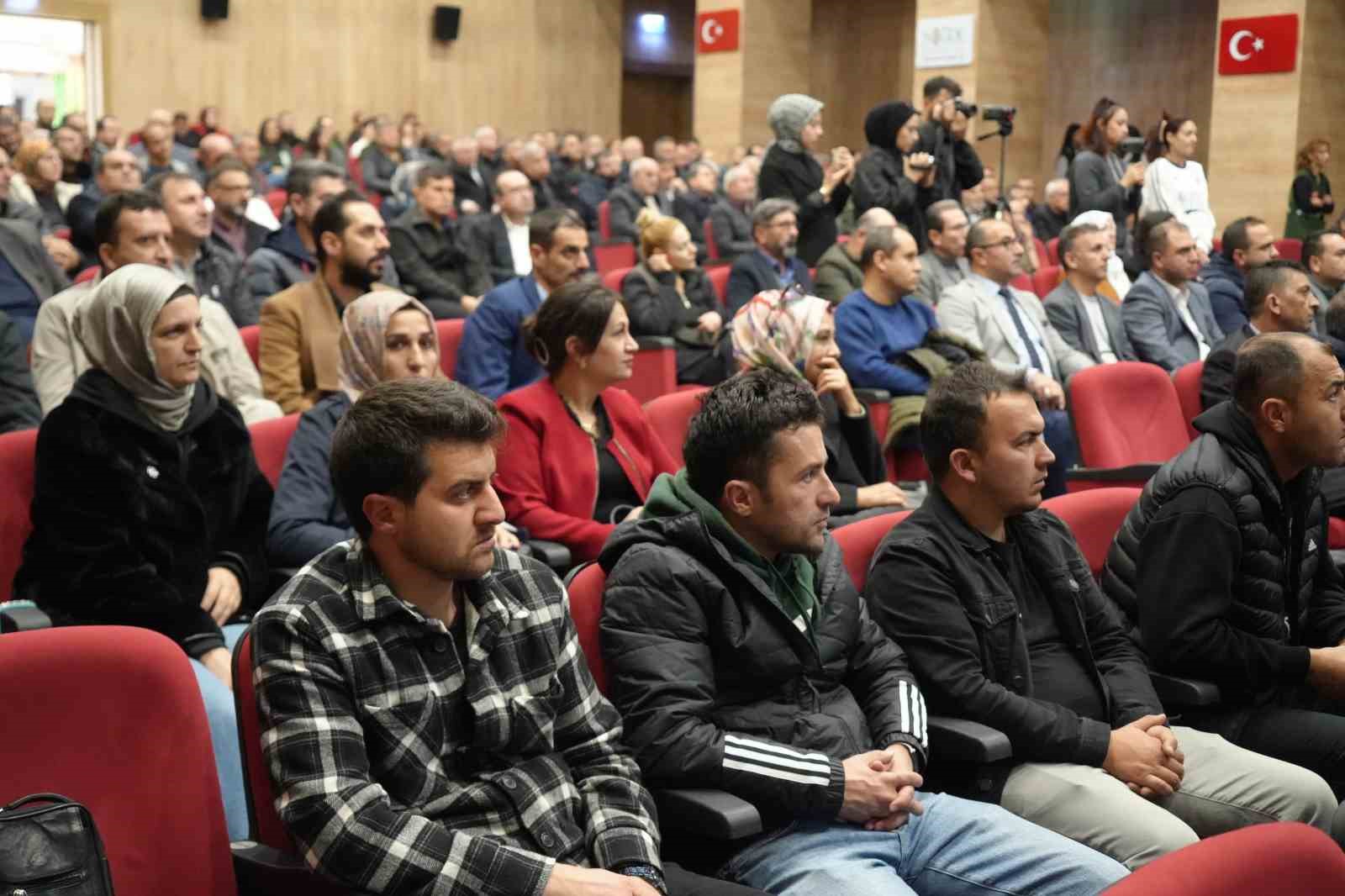 Eğitimciler uyuşturucu ile mücadele konusunda bilgilendirildi
