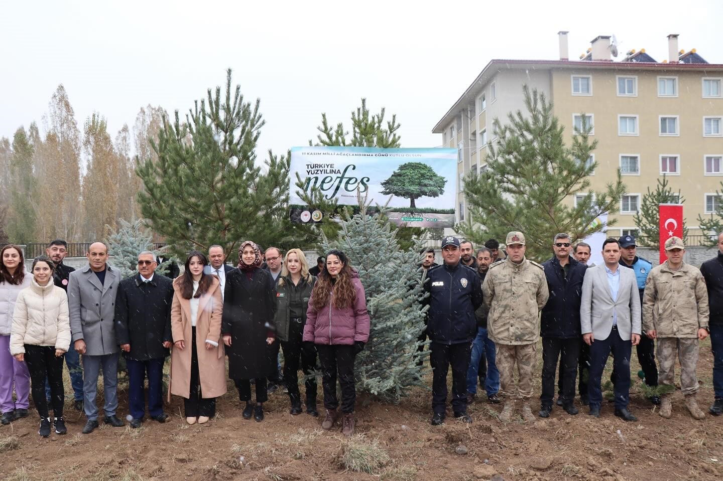 Tercan’da geleceğe nefes için fidan dikildi
