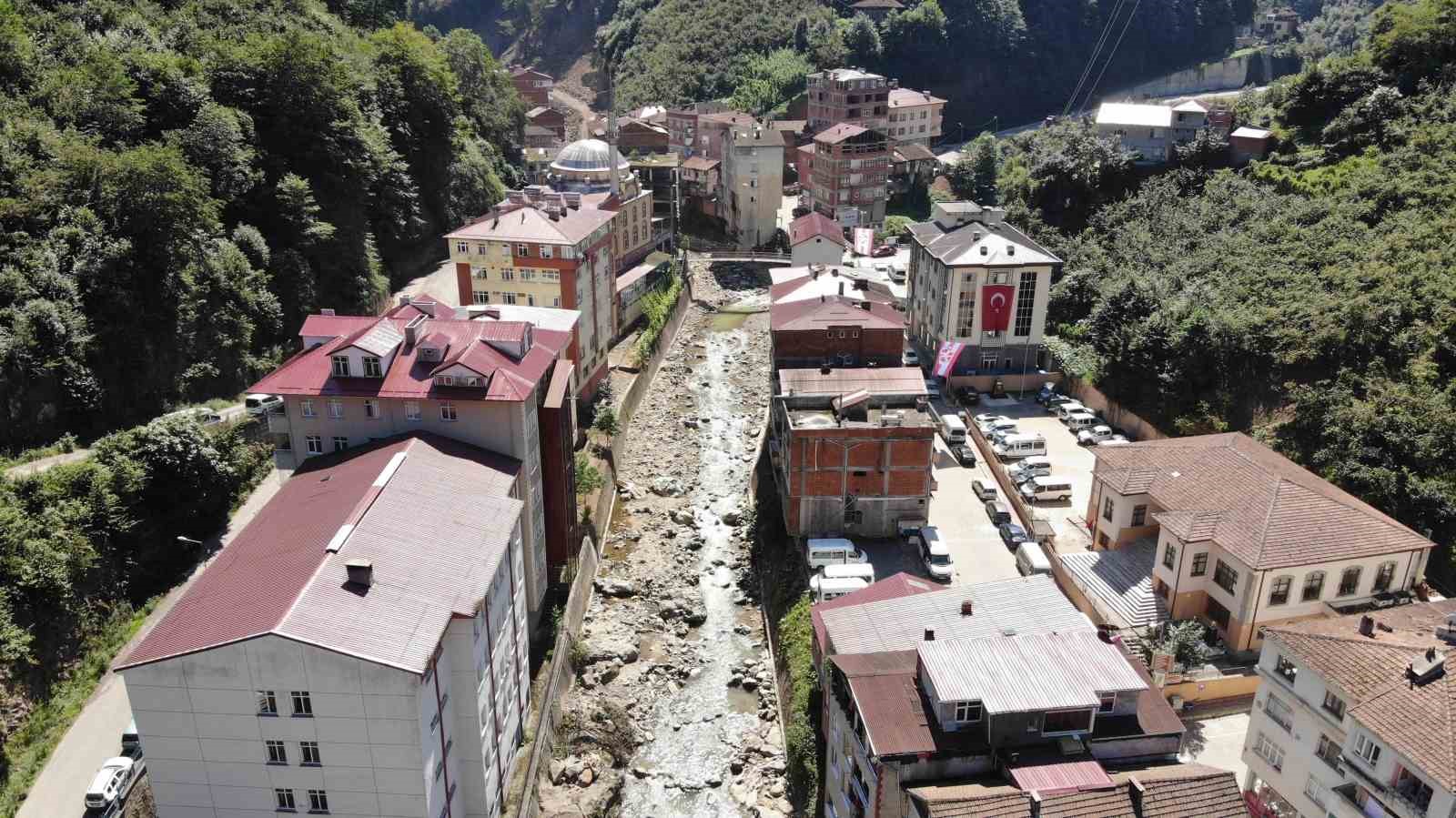 Doğu Karadeniz’de dere yataklarındaki yapılaşma tehlike oluşturuyor
