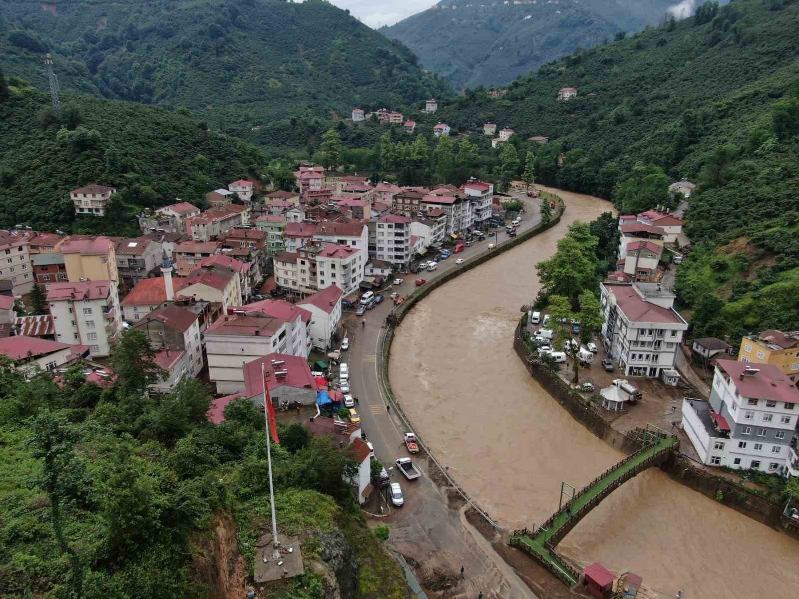 Doğu Karadeniz’de dere yataklarındaki yapılaşma tehlike oluşturuyor
