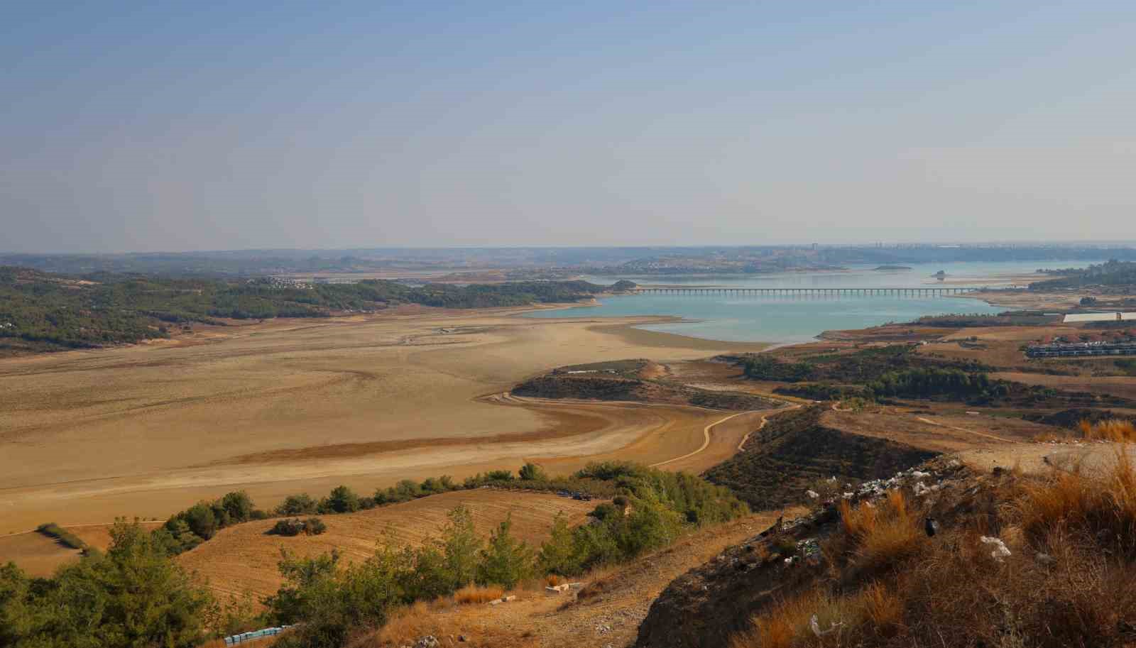 Adana’da kuraklık hat safhaya ulaştı: ’Seyhan Baraj Gölü’nde sular çekildi’
