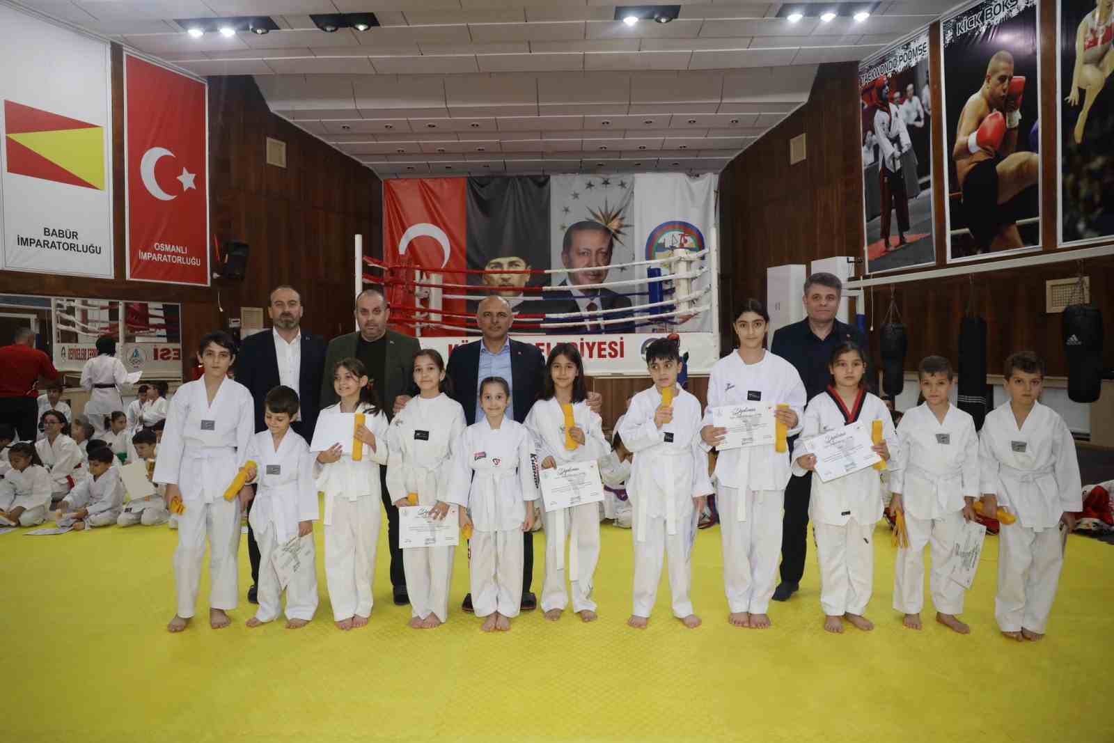 Körfez’de 150 genç sporcu kuşak atladı
