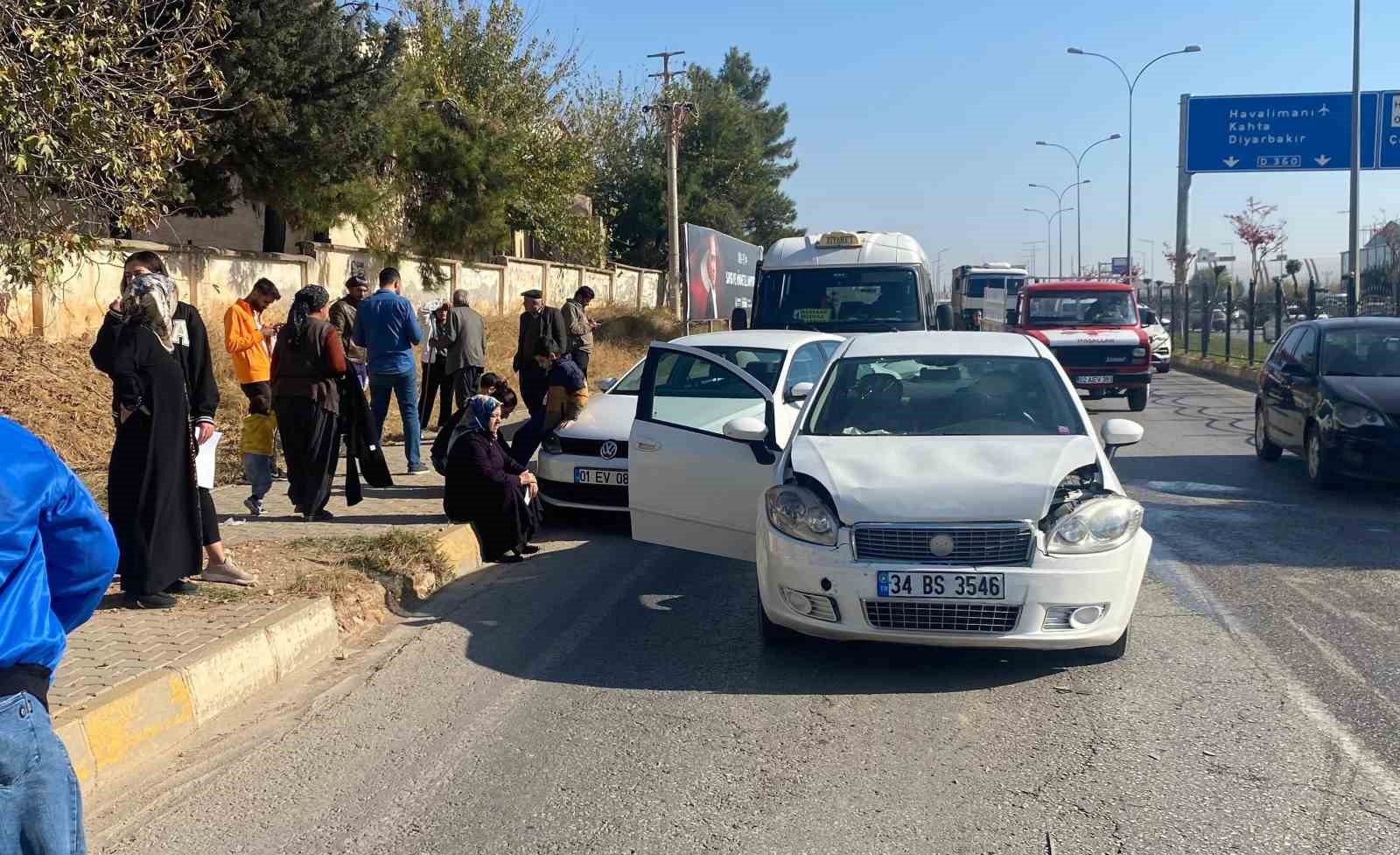 Adıyaman’da 4 araç bir birine girdi
