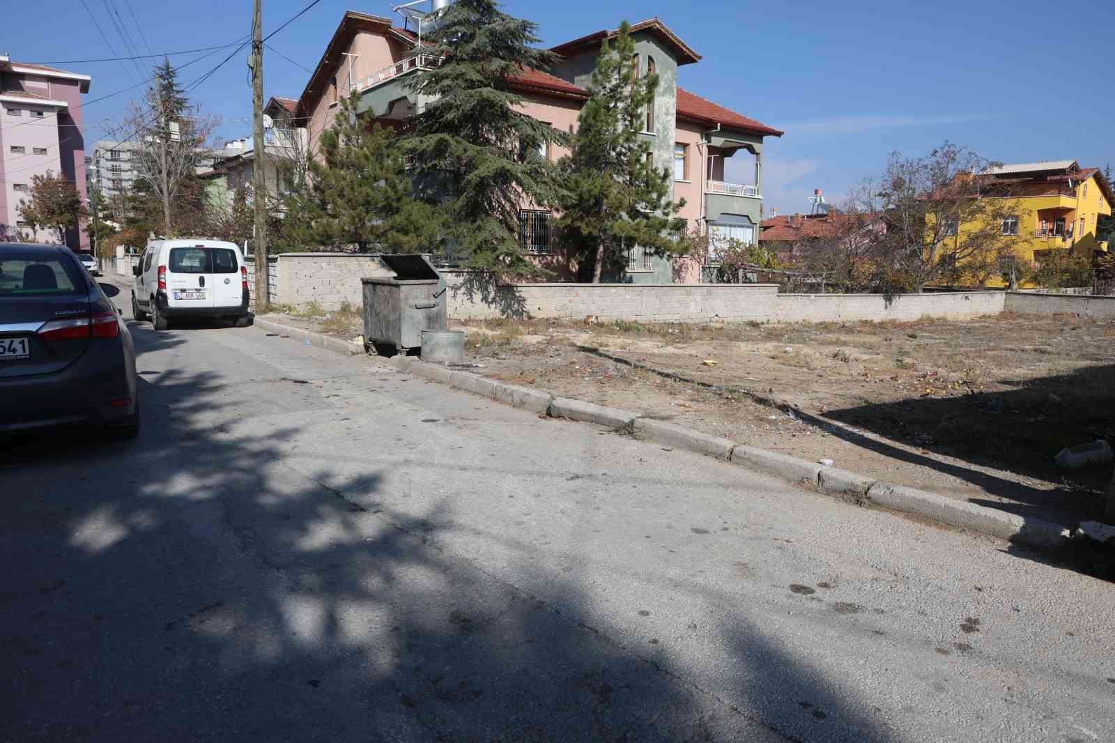 Konya’da yeni doğmuş bebeği çöpe bıraktılar
