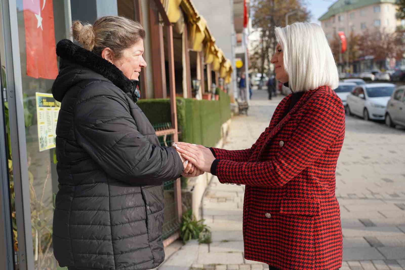 Başkan Subaşı, tüm ekibiyle vatandaş ve esnafı ziyaret etti
