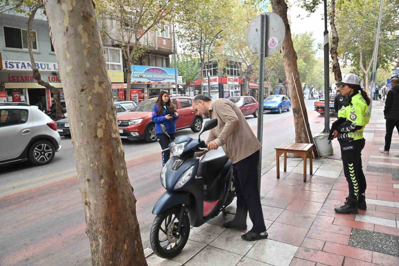 Manisa’da kaldırım işgaline karşı sıkı denetim
