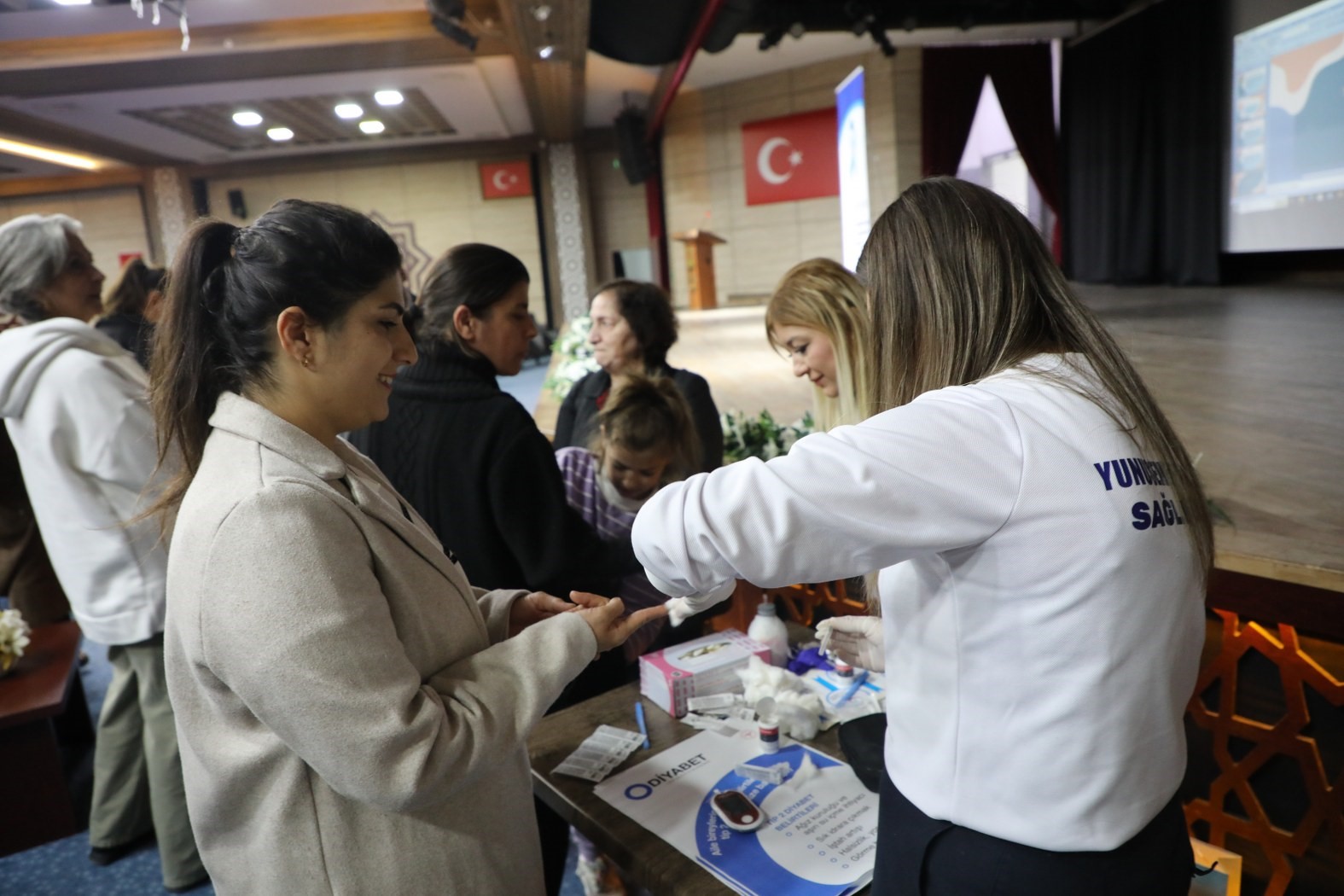 Yunusemre Belediyesi’nden diyabet eğitimi
