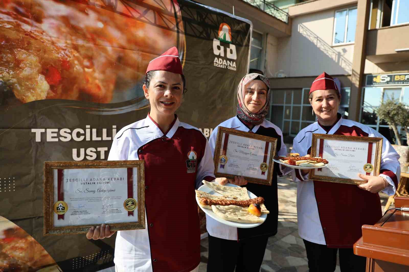 Coğrafi işaretli Adana kebabının inceliklerini ustasından öğrendiler
