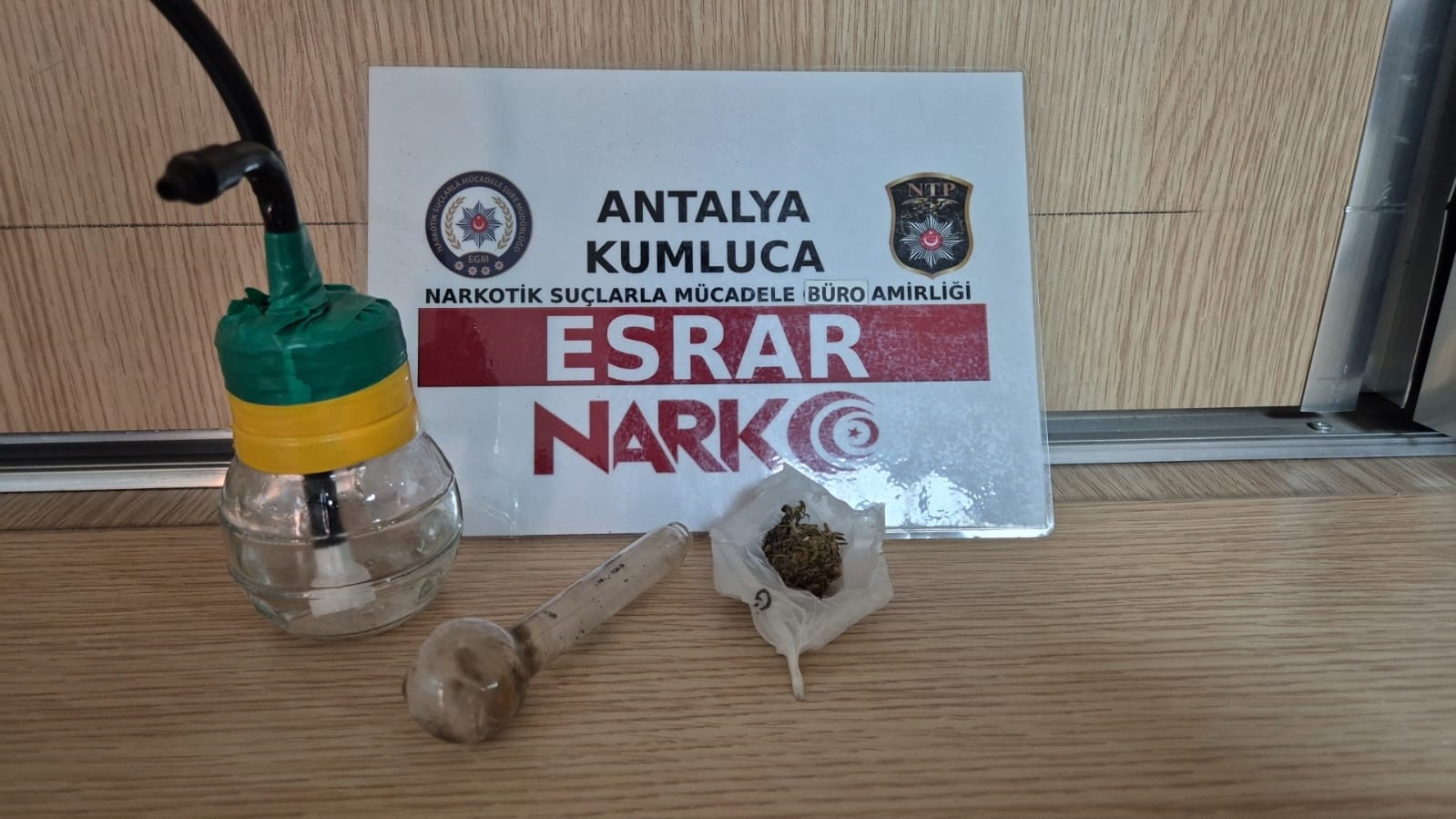 Antalya’da 90 ekip ve 303 personelle eş zamanlı uyuşturucu operasyonu
