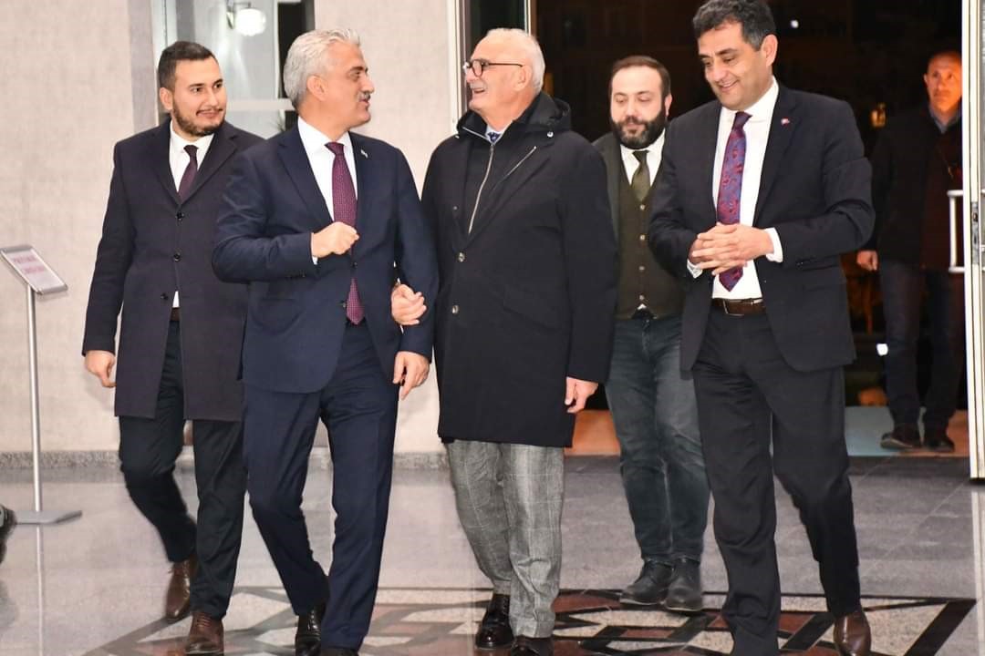 AK Parti Genel Başkan Yardımcısı Yılmaz’dan Vali Makas’a ziyaret
