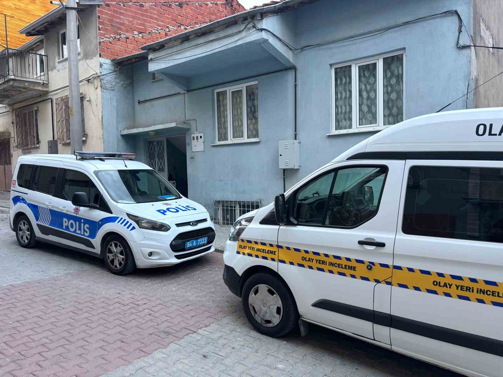 Uşak’ta oğlu tarafından bıçaklanan kadın hayatını kaybetti
