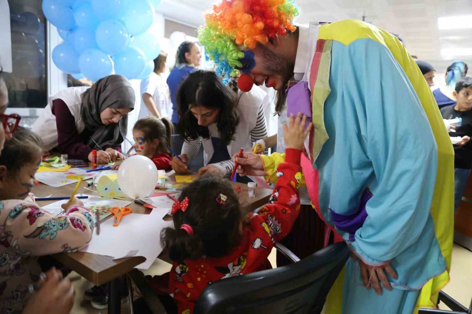 Diyarbakır’da Dünya Diyabet Günü’nde çocuklara moral etkinliği
