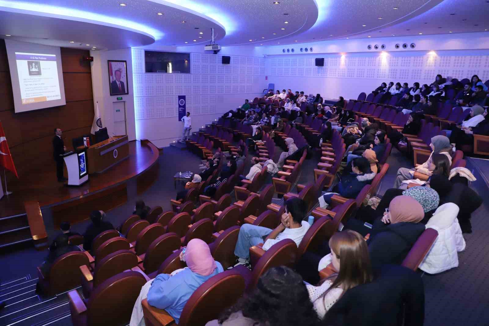 Atatürk Üniversitesi’nde “Nanoteknoloji, Nanotıp ve Omiks” konuşuldu
