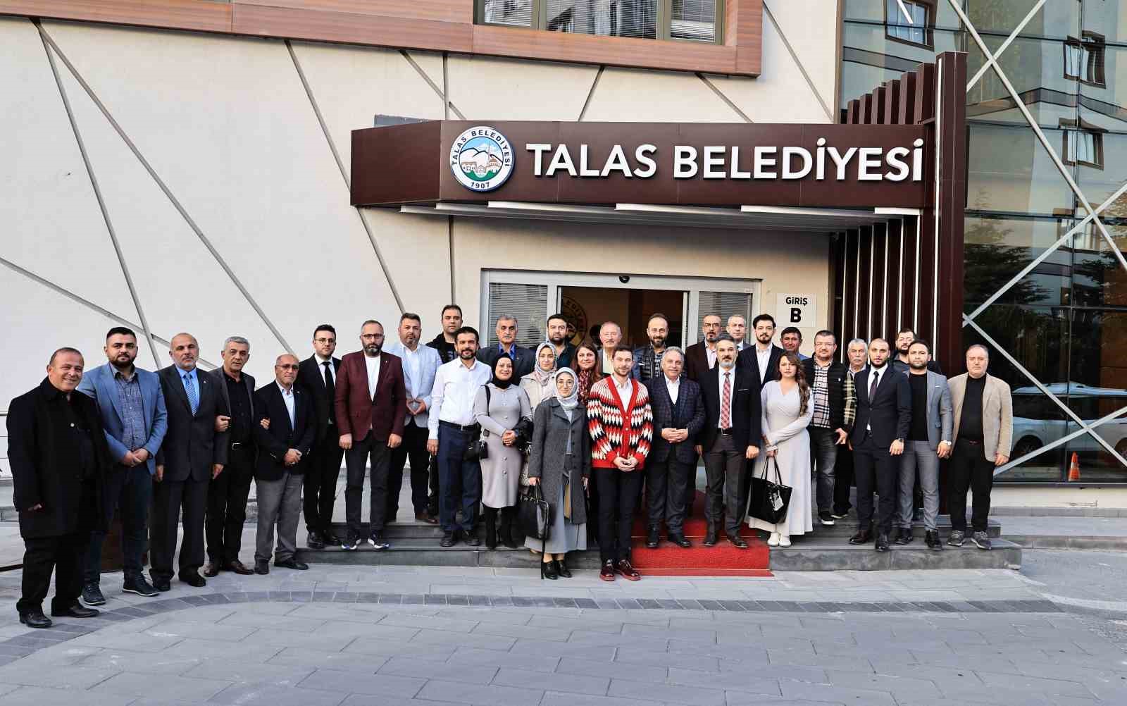 AK Parti Talas Teşkilatı’ndan Başkan Yalçın’a ziyaret
