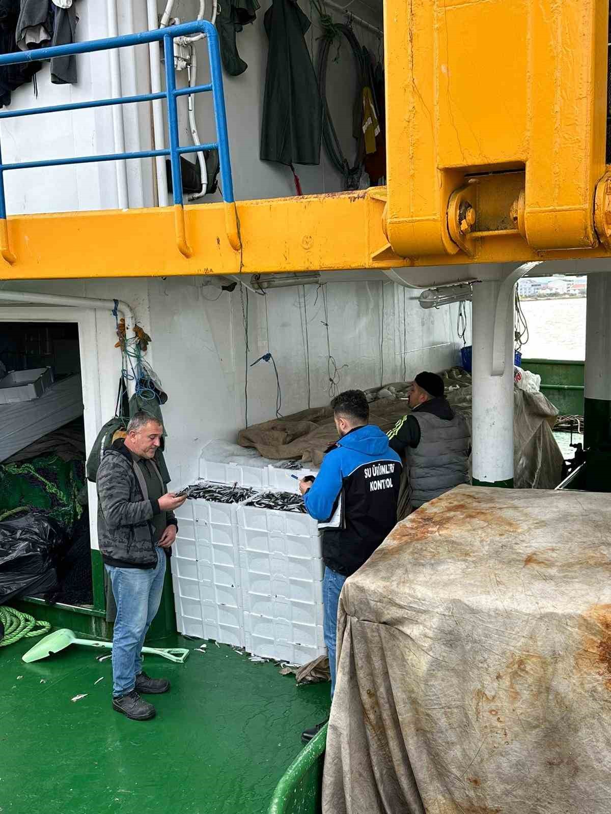 Çanakkale’de Kaçak Avcılığa Geçit Yok
