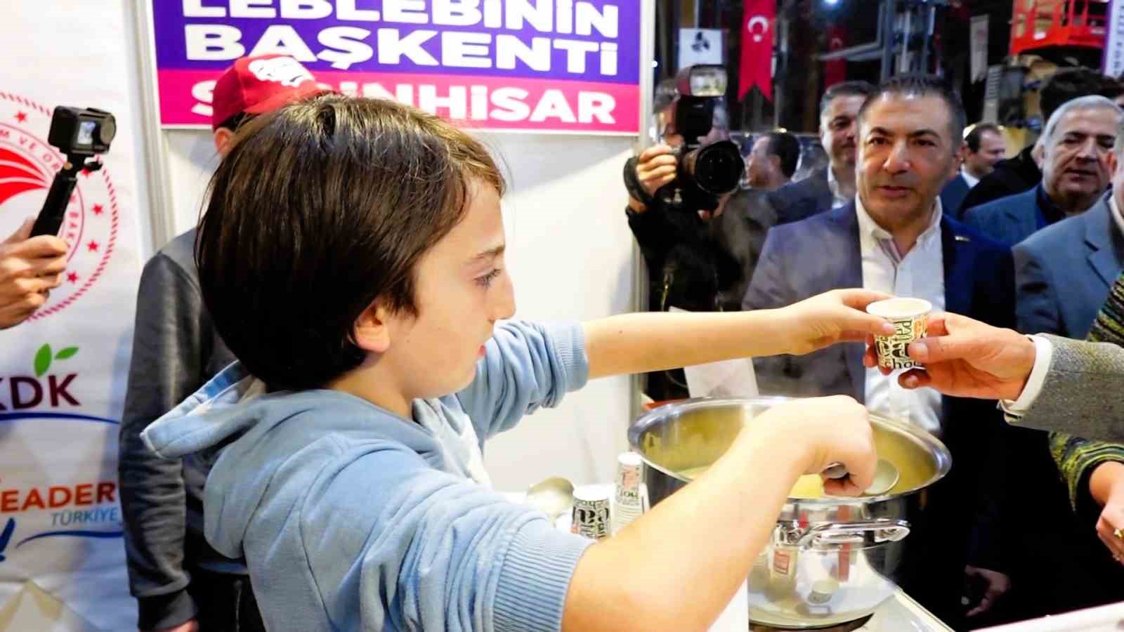 DTO kuruyemiş sektörünün paydaşlarını 2. kez Denizli’de buluşturdu
