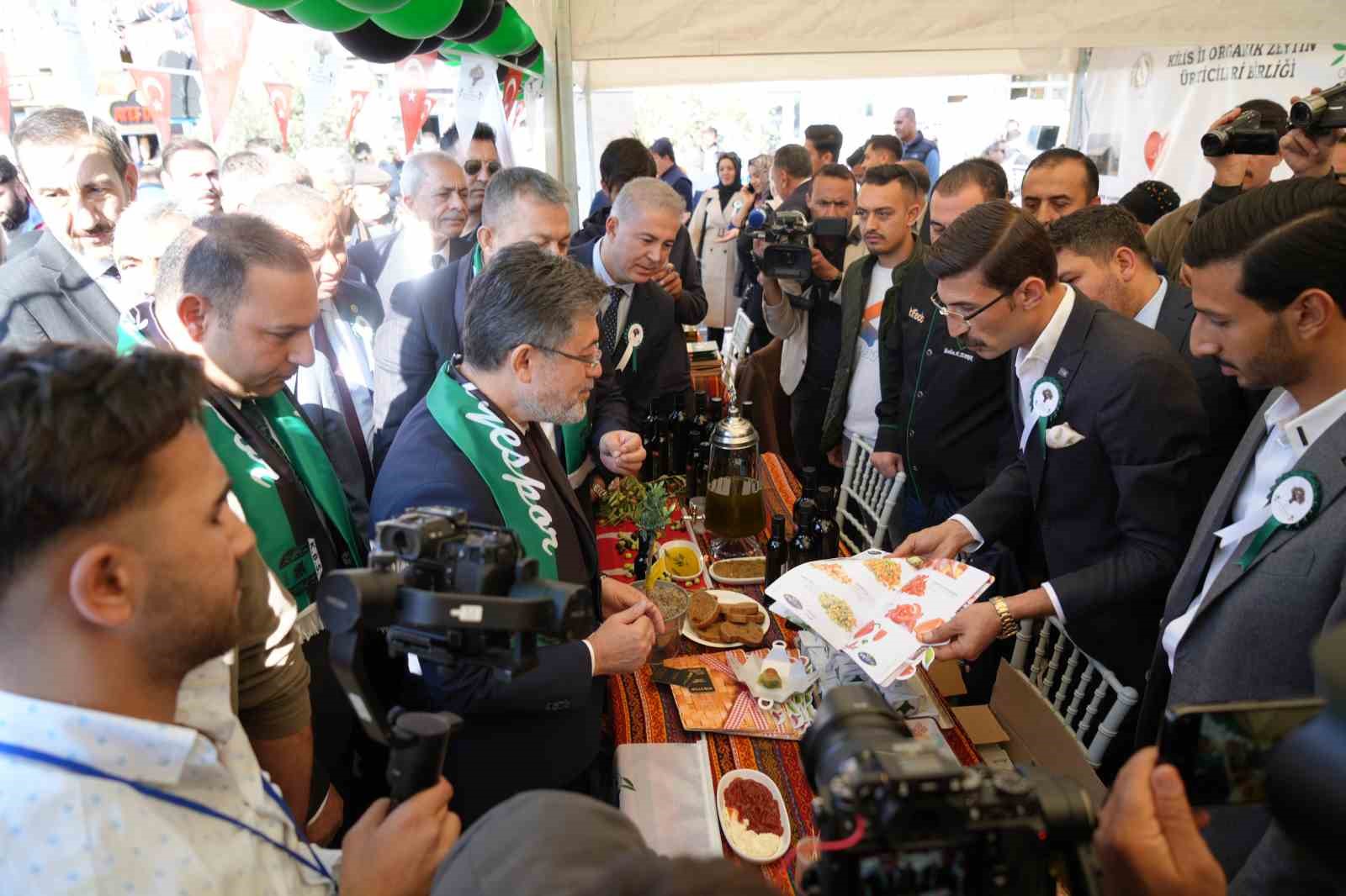 Bakan Yumaklı, Kilis’te zeytin festivaline katıldı
