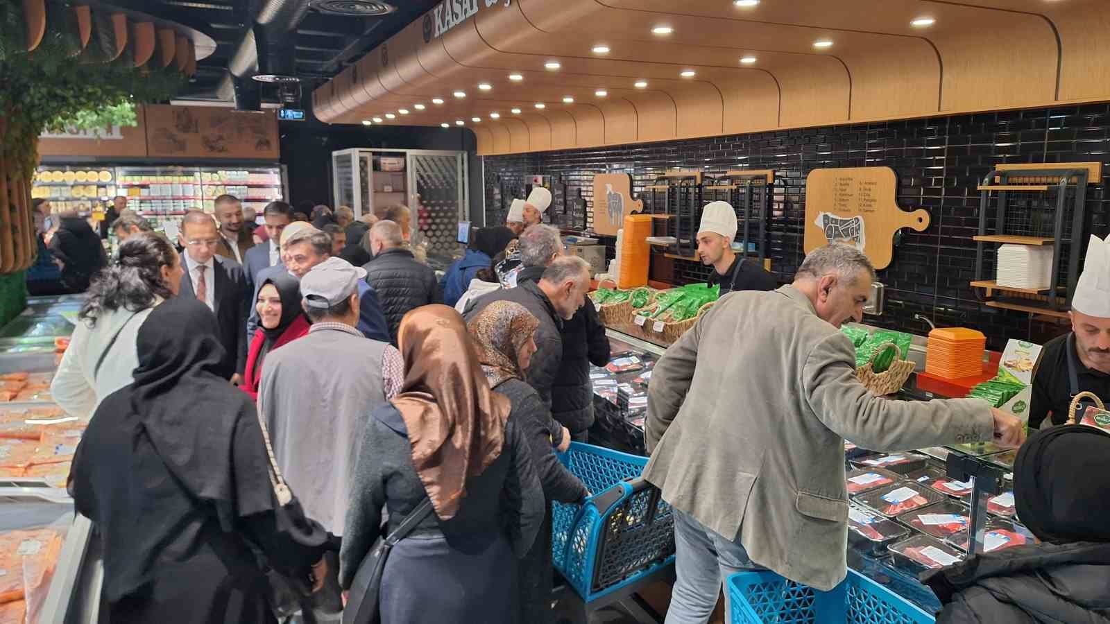 Trabzon’da ’TRAMAR’ açıldı, vatandaşlar yoğun ilgi gösterdi
