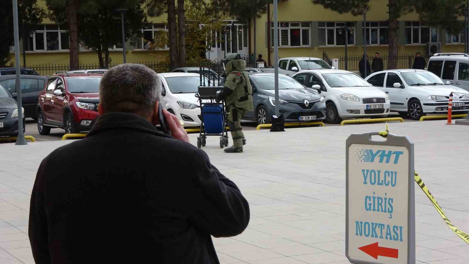 Sivas’ta Yüksek Hızlı Tren garında bomba paniği
