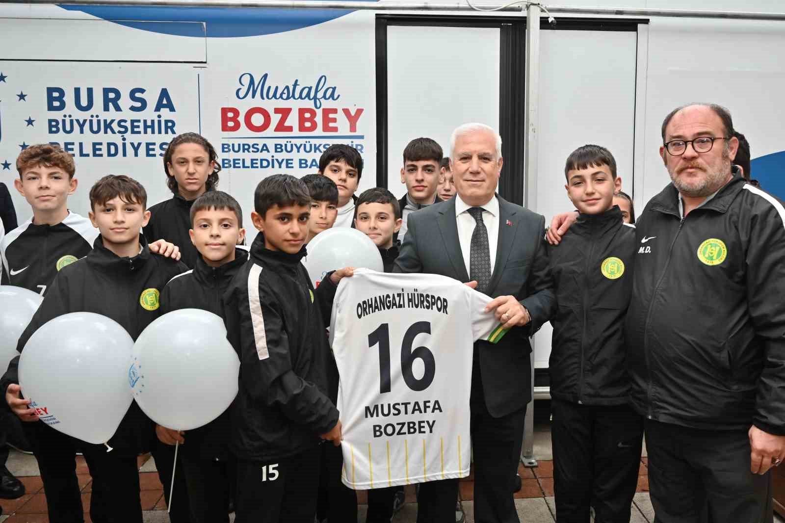 Başkan Bozbey’den fabrikalara “Verginizi Bursa’ya yatırın” çağrısı
