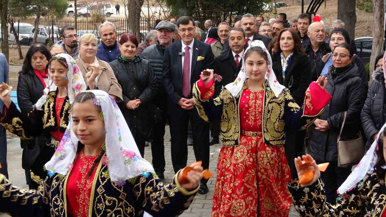 Kütahya Belediyesi, Erkek Yaşam Merkezi’ni hizmete açtı
