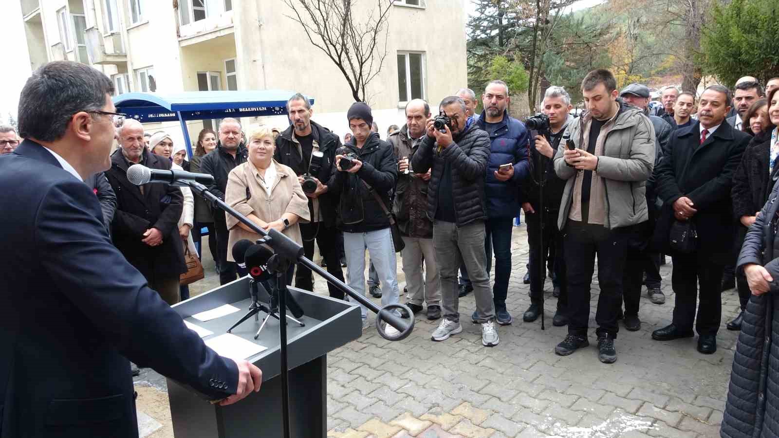 Kütahya Belediyesi, Erkek Yaşam Merkezi’ni hizmete açtı
