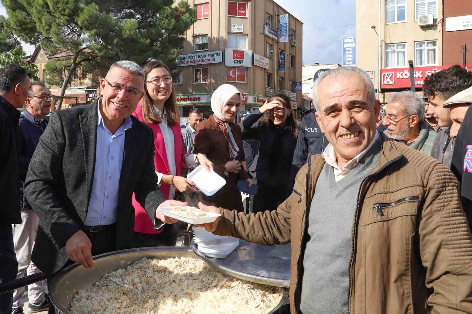 Köşk emniyeti yeni araçları için pilav hayrı gerçekleştirdi
