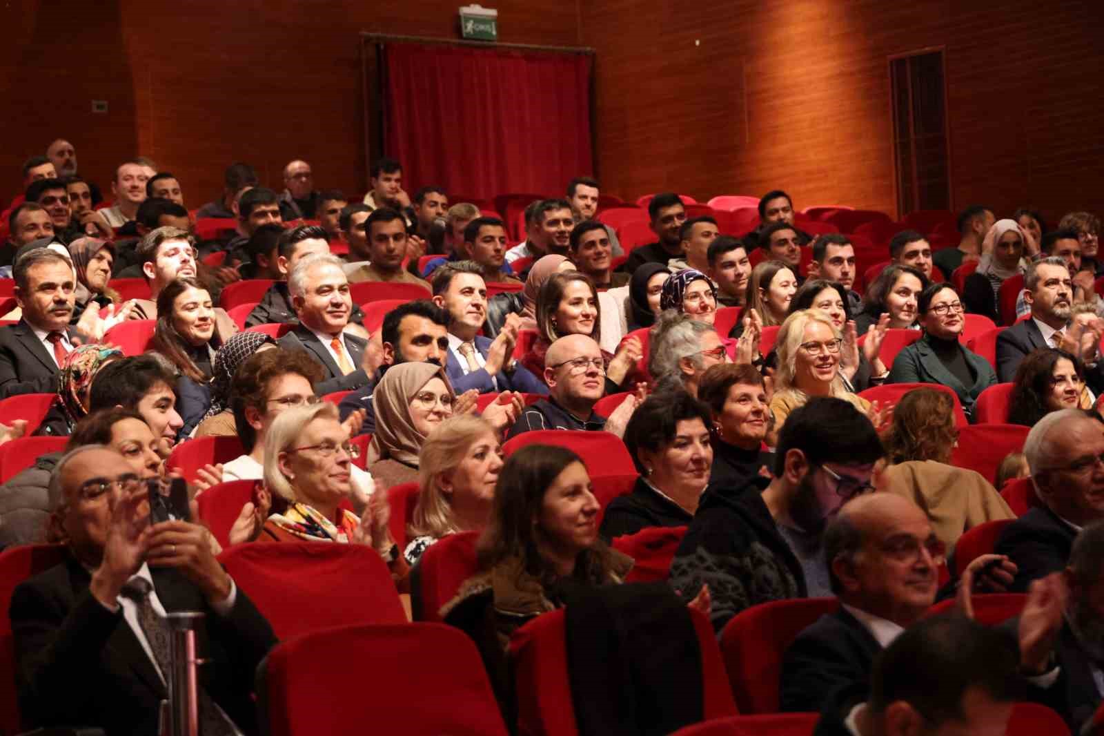 Türk müziğinin eşsiz ezgileri Bilecik’te yankılandı
