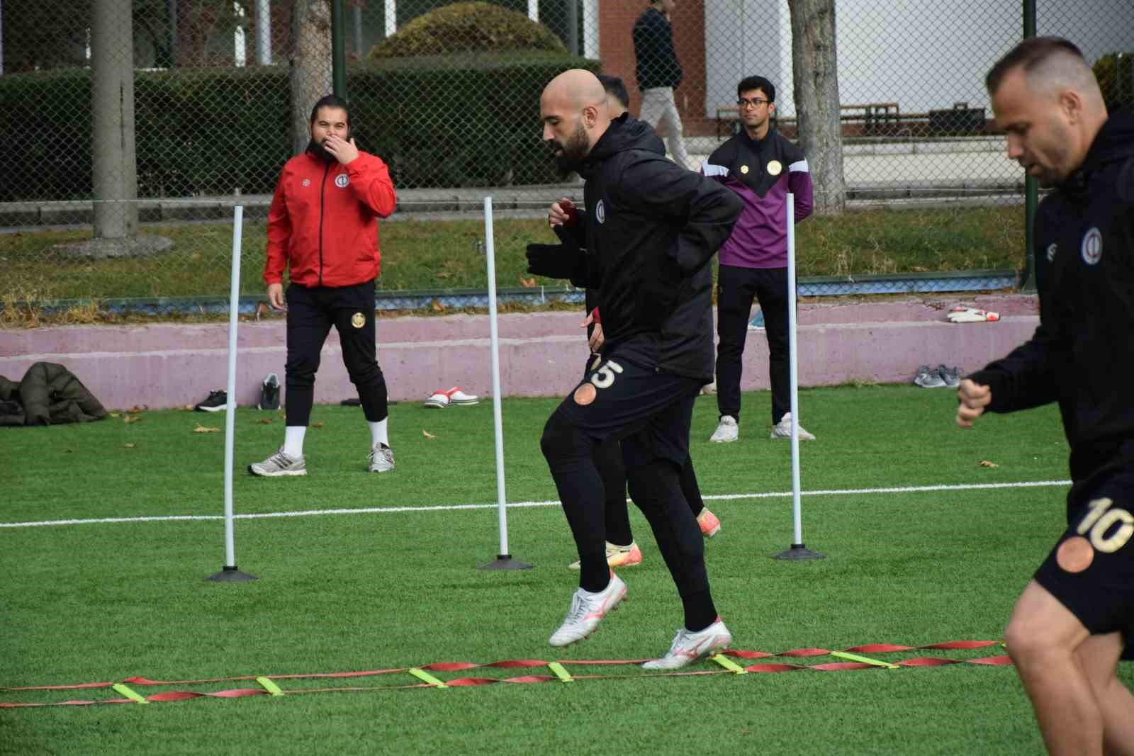 Anadolu Üniversitesi, Karşıyaka maçı hazırlılarını tamamladı
