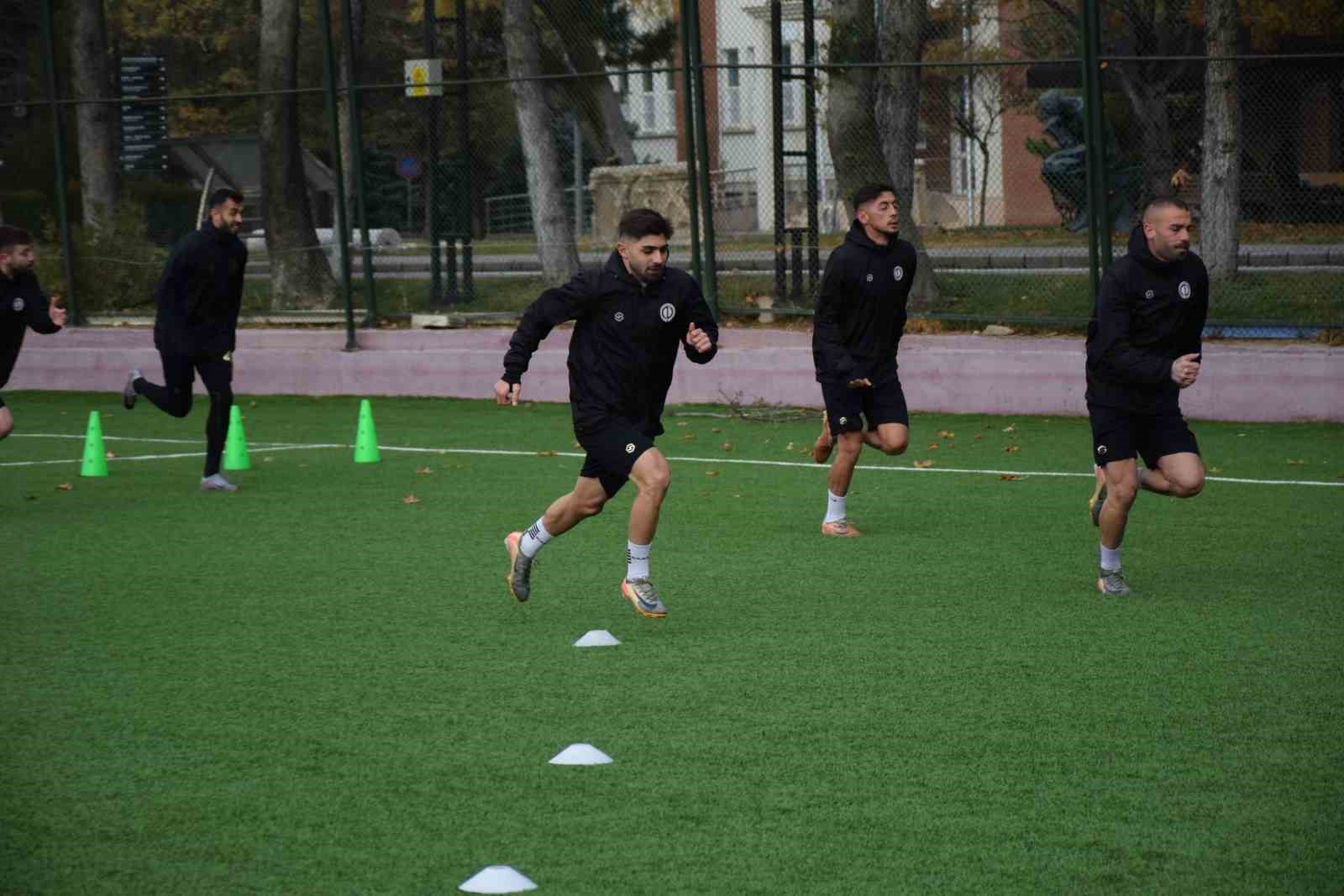 Anadolu Üniversitesi, Karşıyaka maçı hazırlılarını tamamladı
