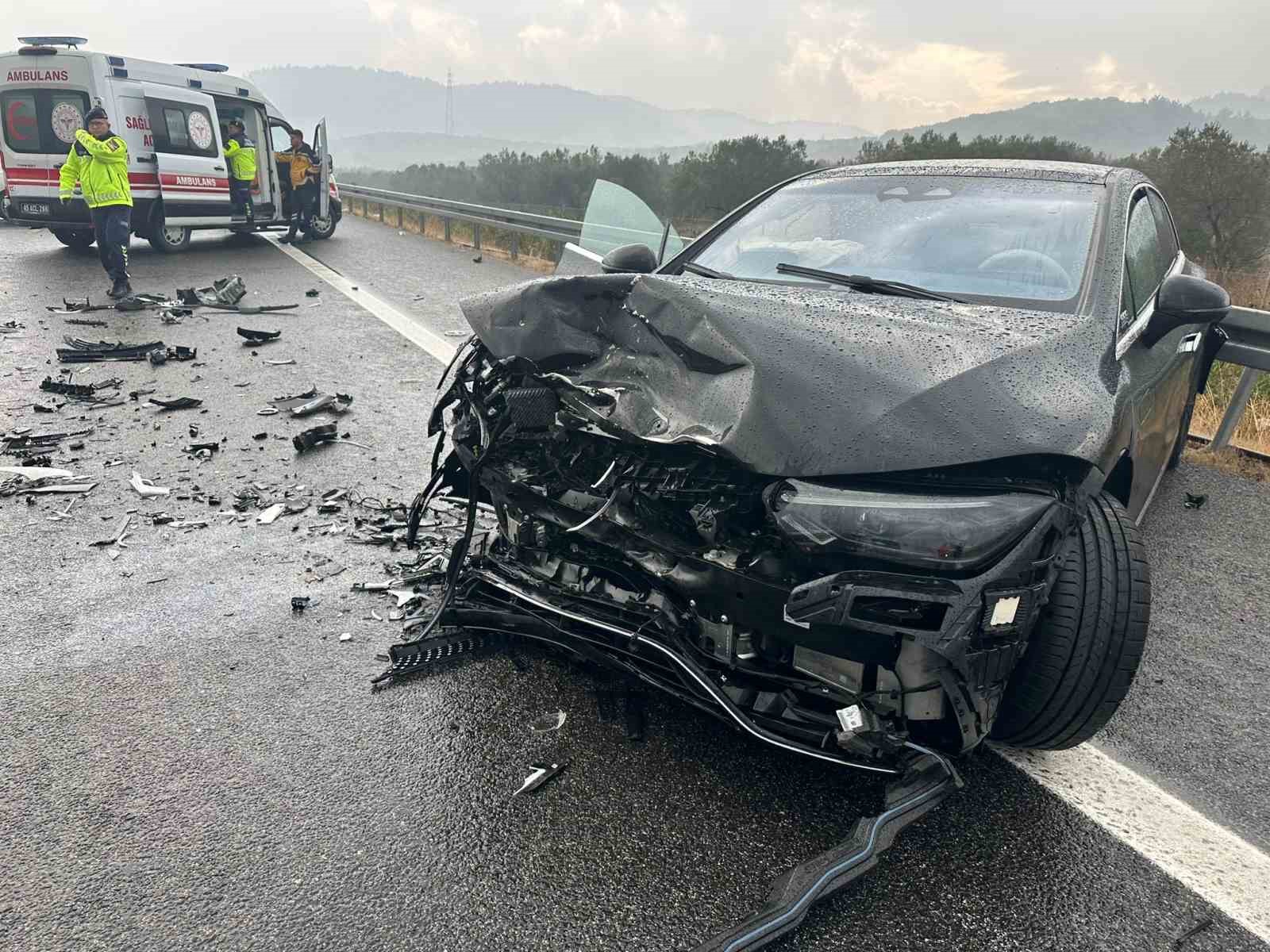 Manisa’da yağış ve sis kazaları beraberinde getirdi
