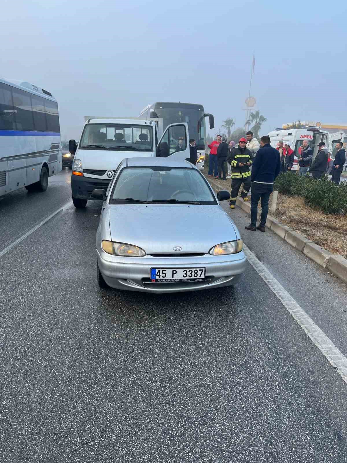 Manisa’da yağış ve sis kazaları beraberinde getirdi
