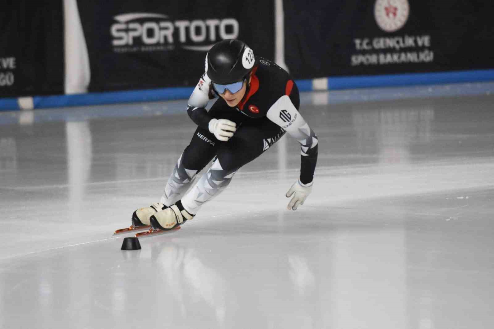 Erzurum’da  Short Track Federasyon kupası heyecanı
