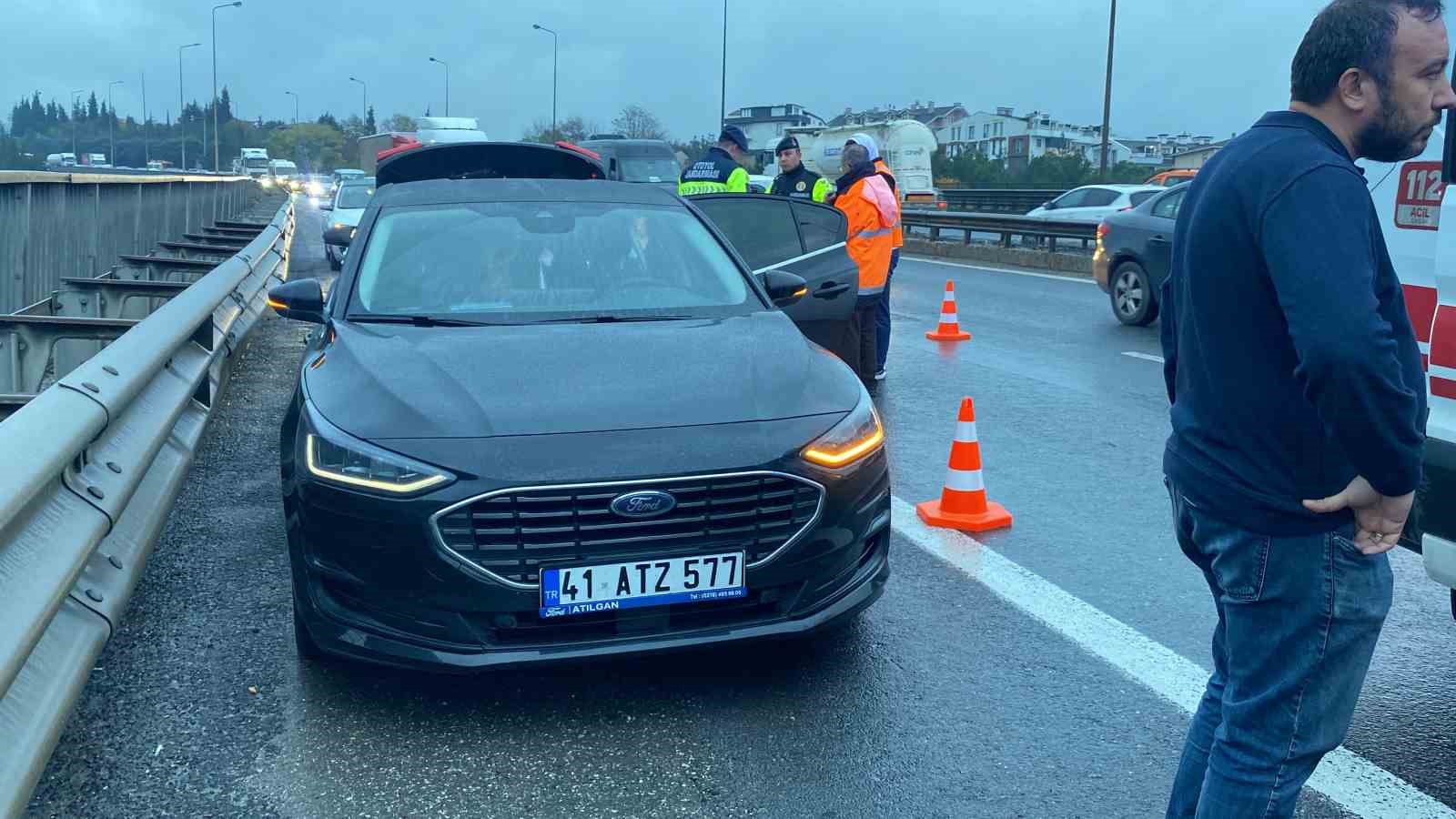 TEM’in Kocaeli geçişinde zincirleme kaza: 5 yaralı
