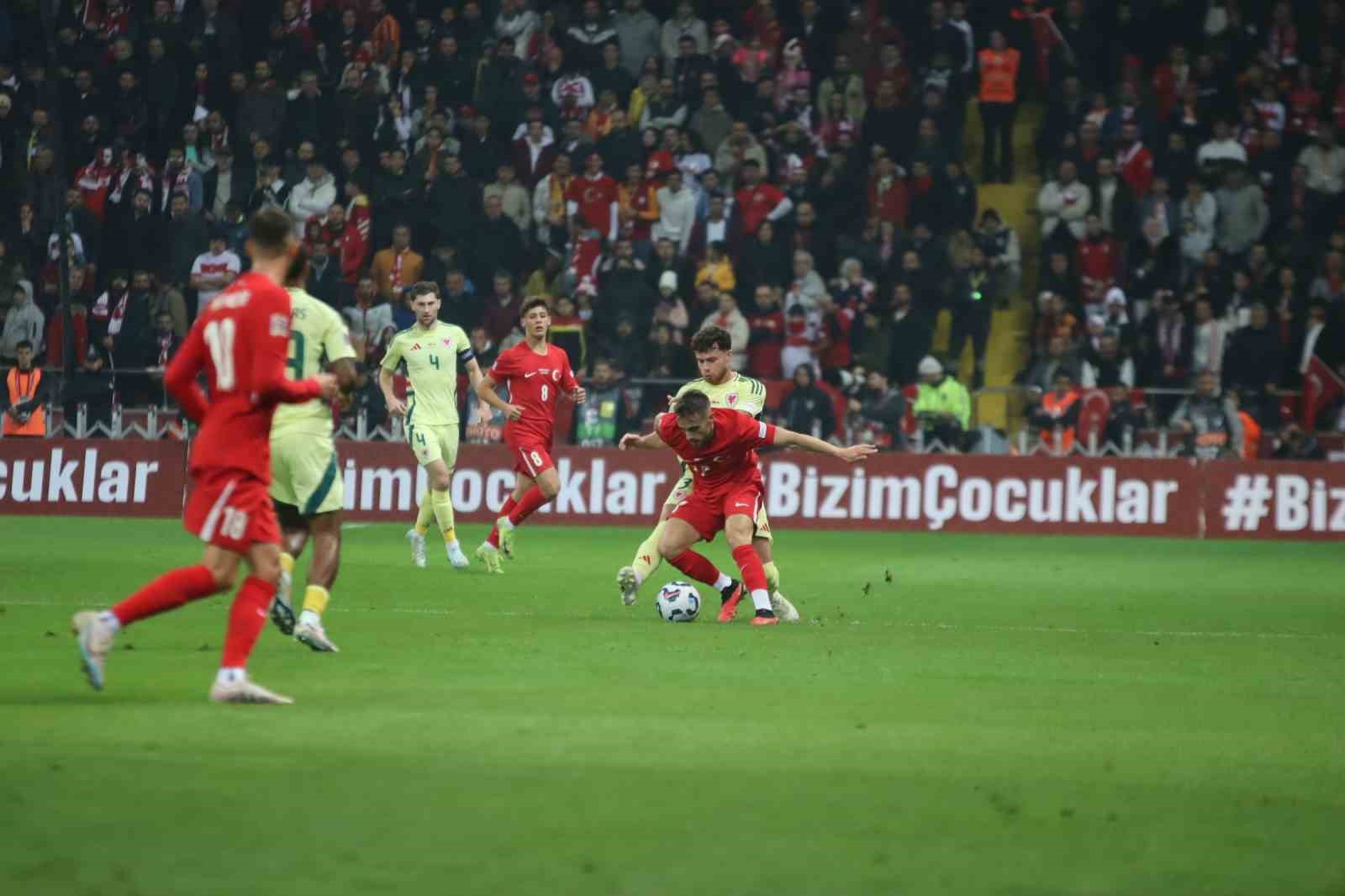 UEFA Uluslar Ligi: Türkiye: 0 - Galler: 0 (İlk yarı)
