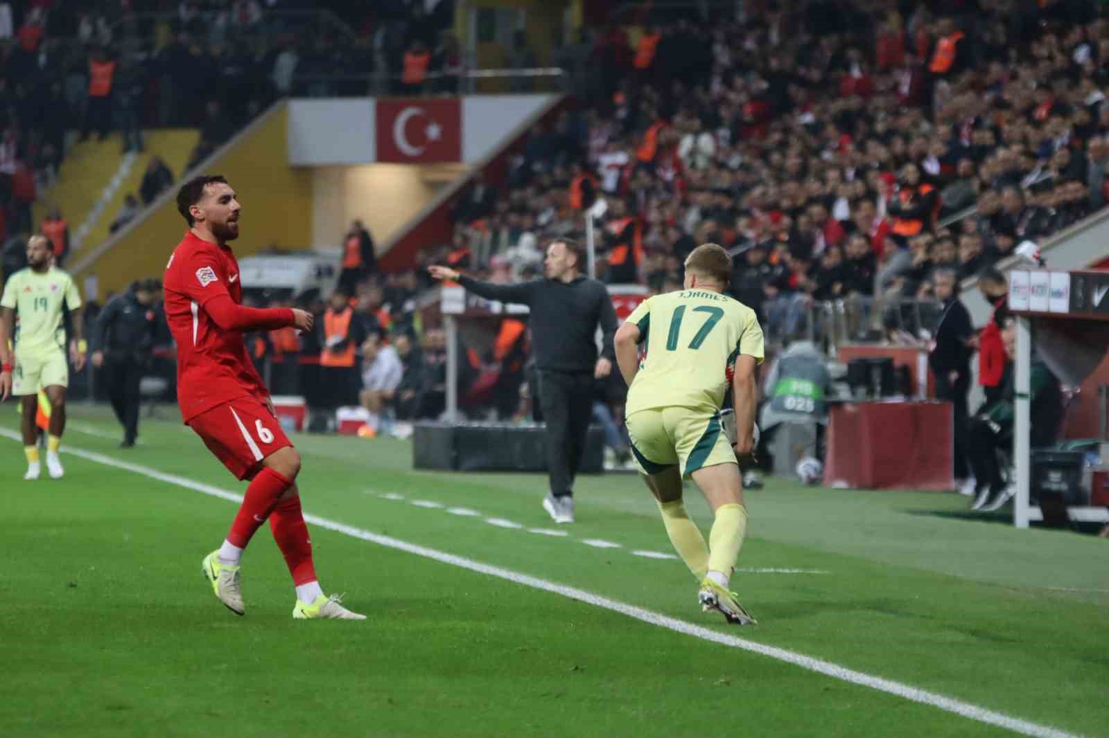 UEFA Uluslar Ligi: Türkiye: 0 - Galler: 0 (İlk yarı)
