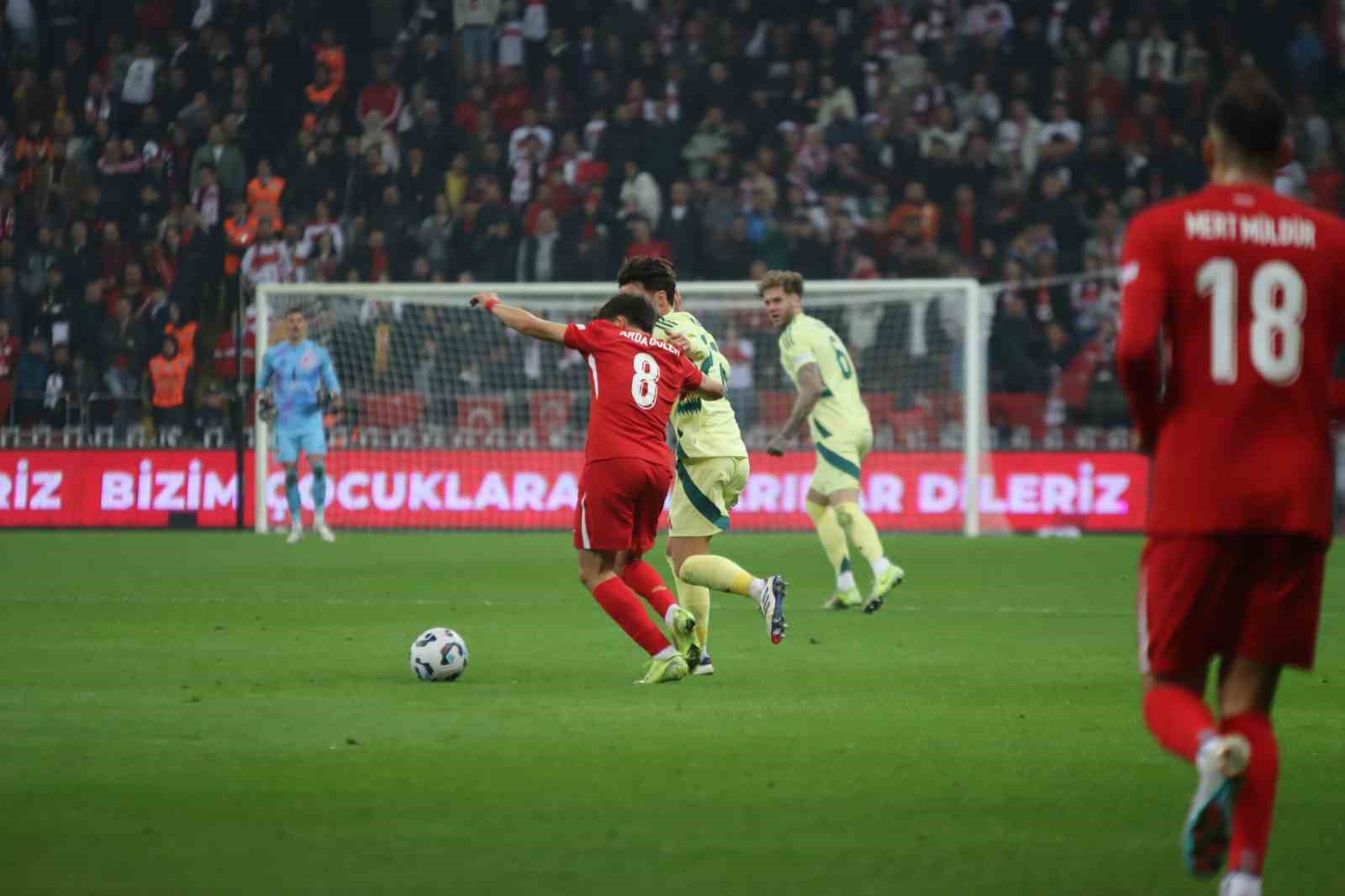 UEFA Uluslar Ligi: Türkiye: 0 - Galler: 0 (İlk yarı)
