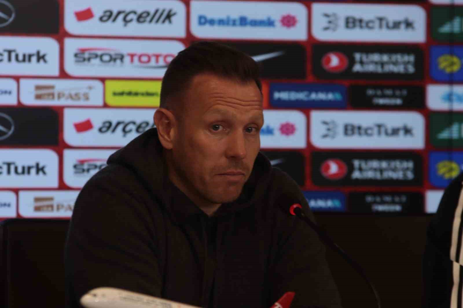 Craig Bellamy: “Benim ve oyuncularımın gelişmesi gerekiyor”
