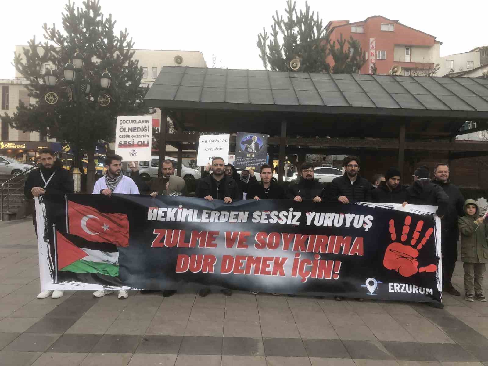 Sağlık çalışanları protestolarını 52’ncü haftada sürdürdü
