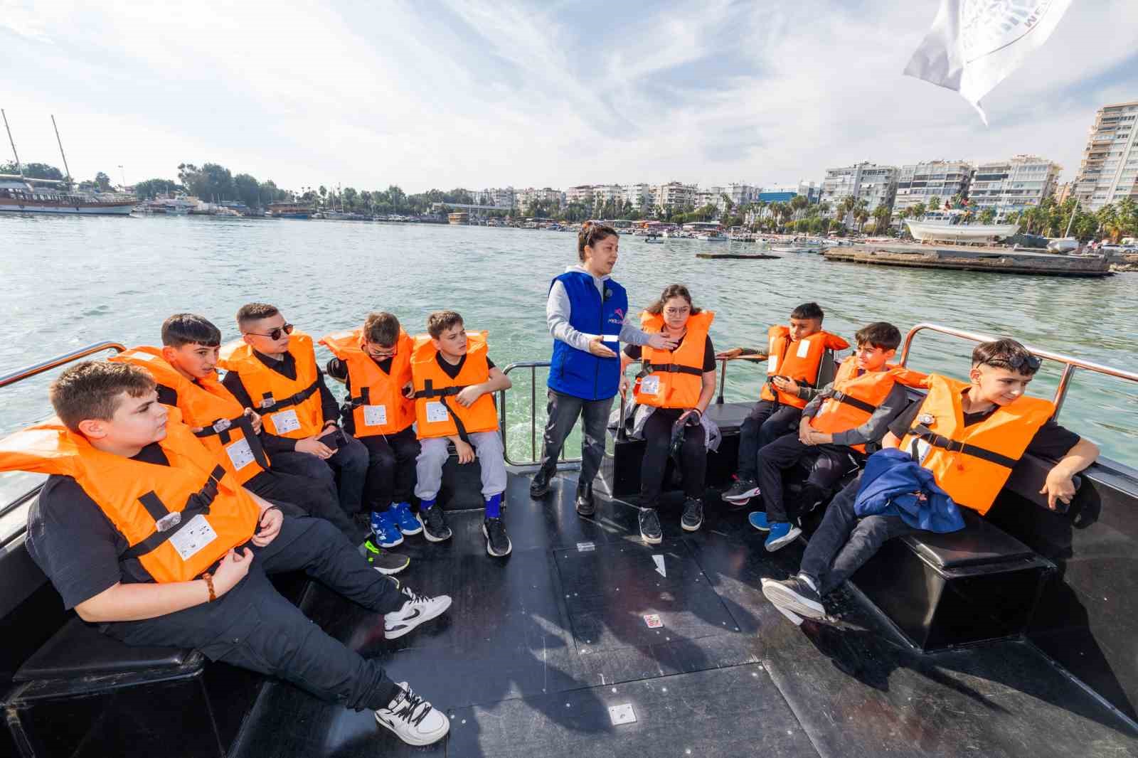 Mersin’de çocuklar ara tatilde hem eğlendi hem öğrendi
