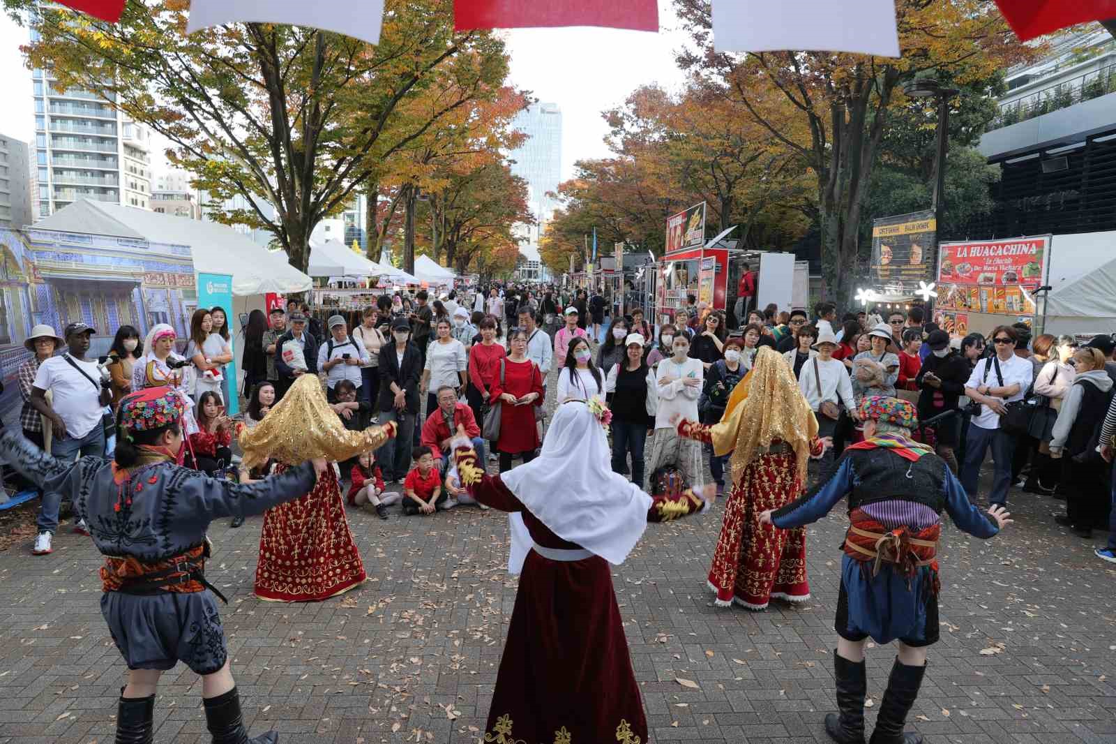 Tokyo’da Türkiye Festivali yapıldı, Japonlar halay çekti
