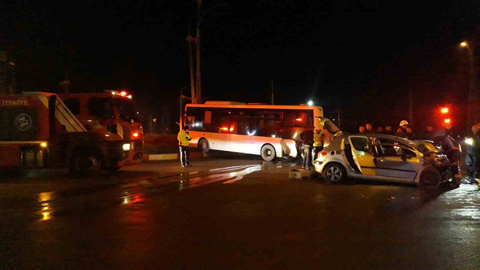 Malatya’da halk otobüsü ile otomobil çarpıştı: 1 ölü
