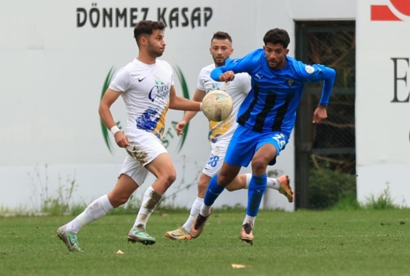 TFF 2. Lig: Belediye Derincespor: 0 - Karacabey Belediyespor: 2
